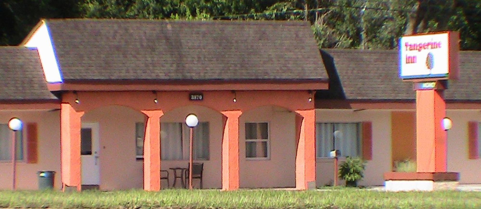 At Home Express Tangerine Inn DeLand Exterior photo
