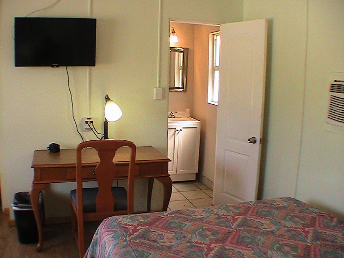 At Home Express Tangerine Inn DeLand Exterior photo
